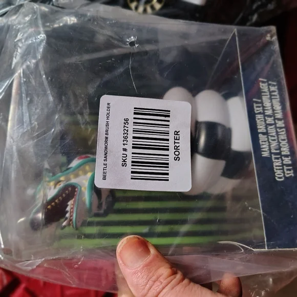 Beetlejuice Loungefly Bundle Backpack And Brush Set Collectable